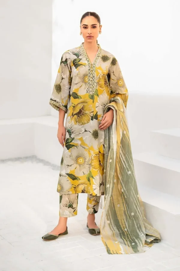 3 Piece Unstitched Embroidered Khaddar Suit ( Printed Khaddar Dupatta )