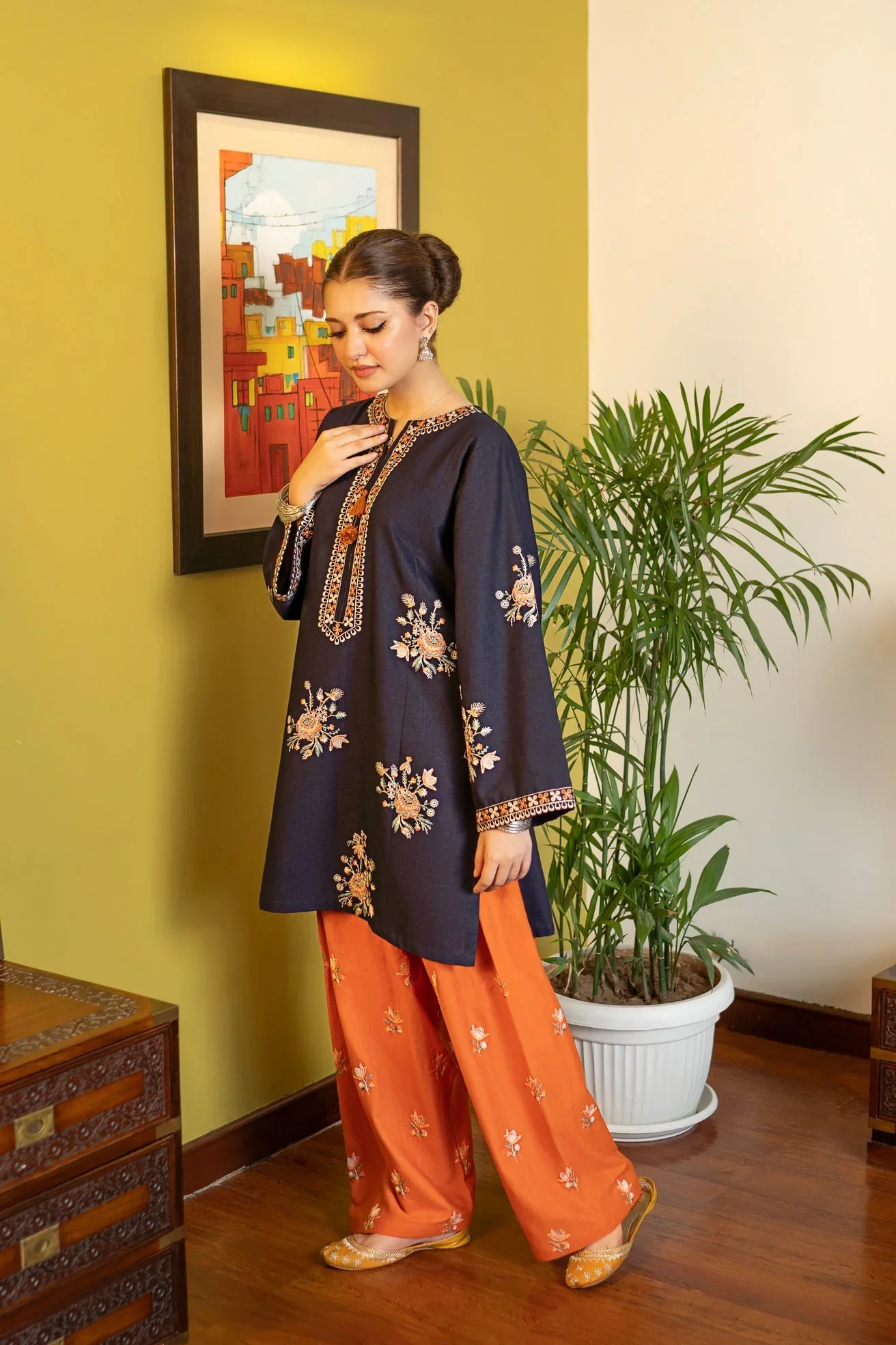 FL-945 Unstitched Fully Embroided Dhanak 2 Piece Suit